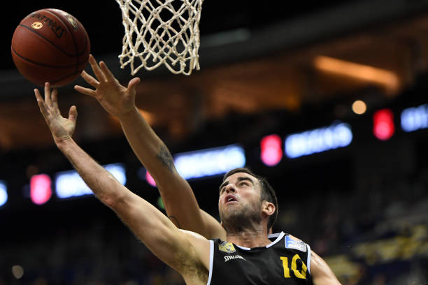 阿德托昆博 阿德托昆博